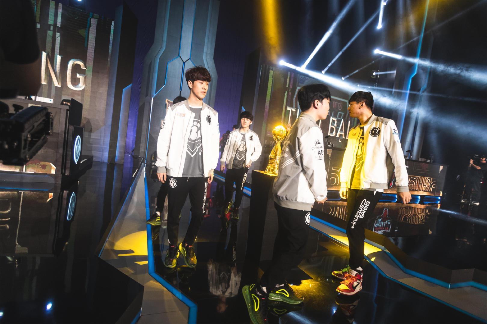 LPL解说预测LCK：全员认为GEN创造历史拿下LCK第一次五连冠